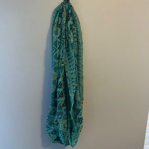 Teal geometric pattern infinity scarf